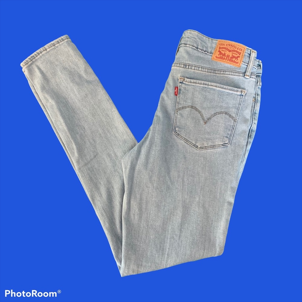 Levi’s 711 Skinny Jeans